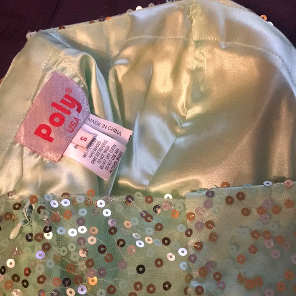 Dress - Picture 4 of 4